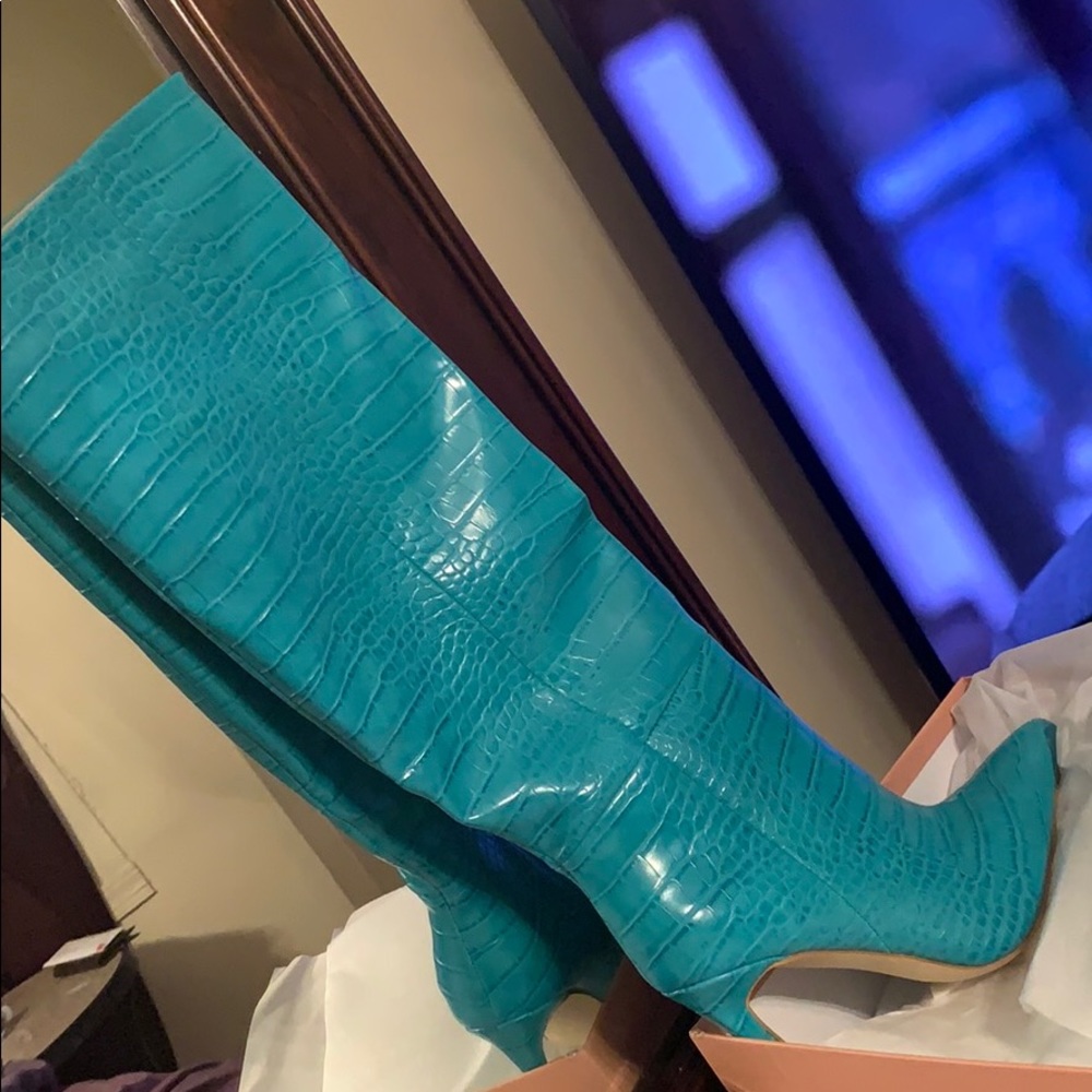 Brand new turquoise boots